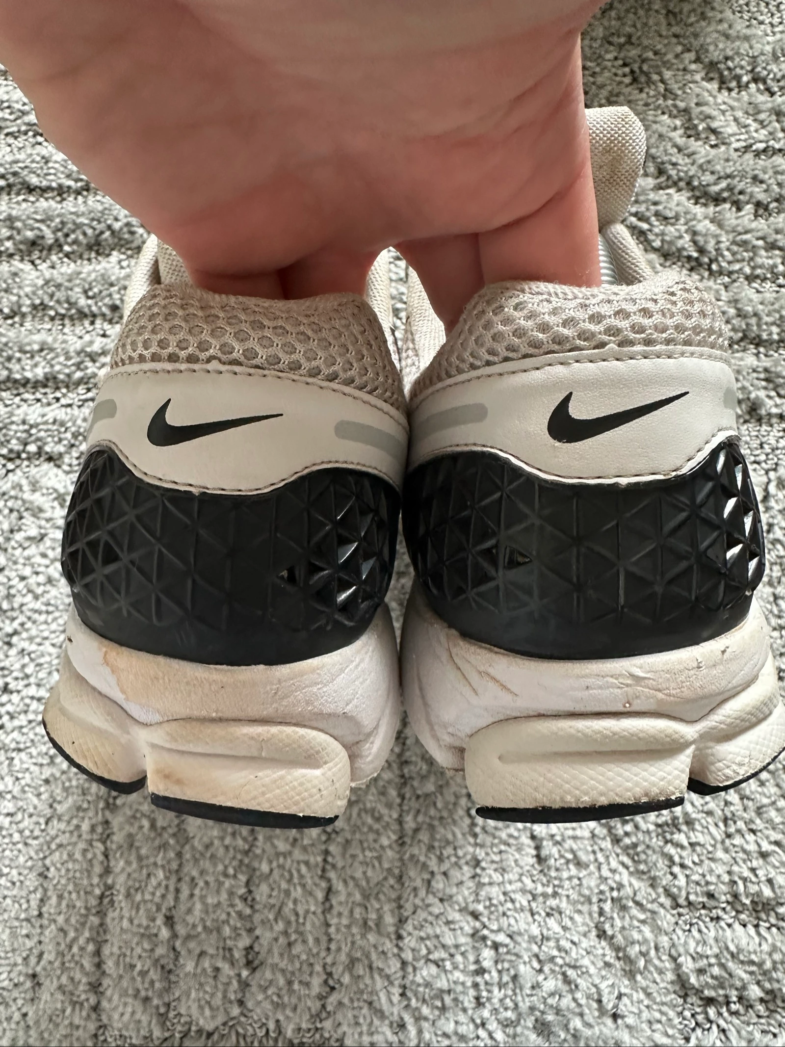 Nike | Nike Pegasus Vomero 5 Black & White | Size 45 – photo 4